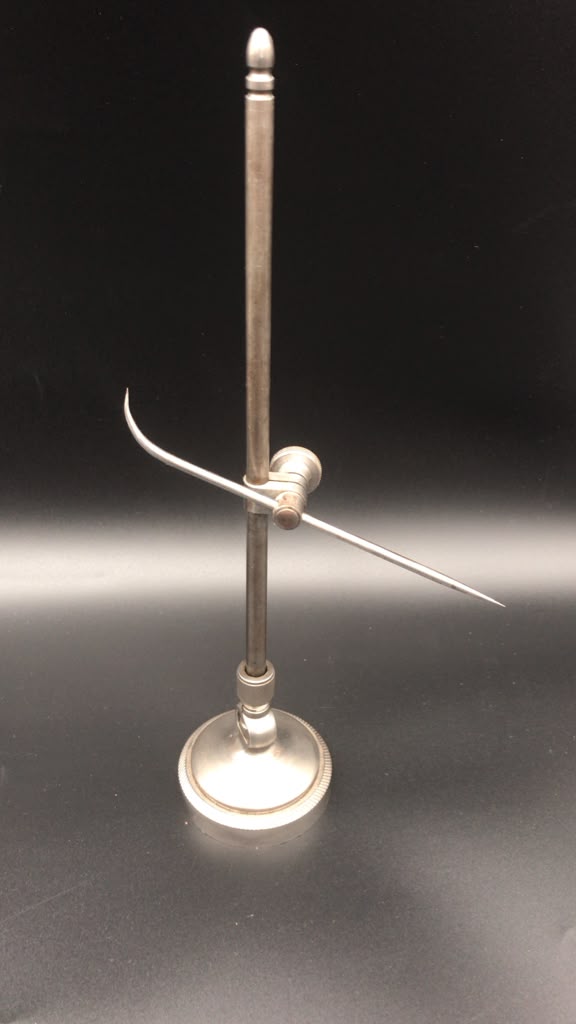 Brown & Sharpe 12-Inch Adjustable Surface Gauge - Image 2