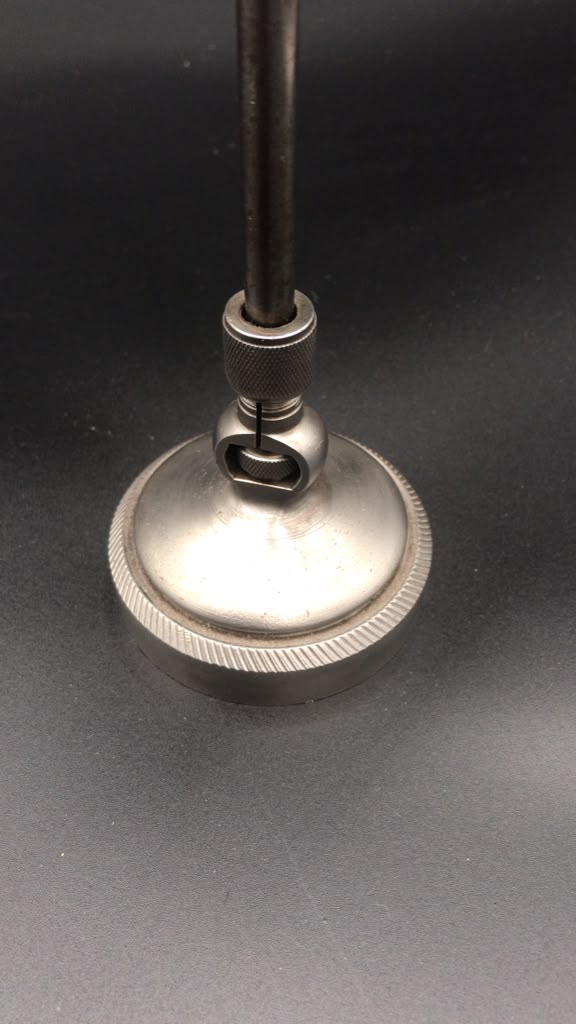 Brown & Sharpe 12-Inch Adjustable Surface Gauge - Image 3