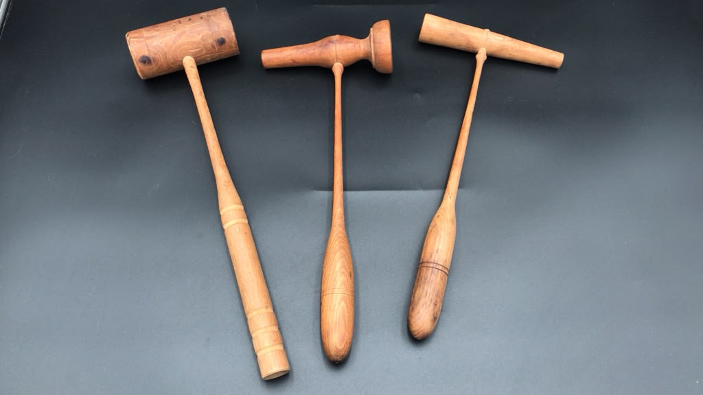 Rare Knotty Pine Leatherworking Mallets, Set of 3 - Image 2